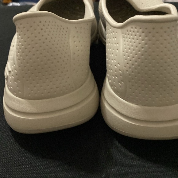 NWOT SKECHERS ULTRA GO FOAMIES WO SIZE 10 CREAM COLOR SLIPON WATER /CASUAL SHOES - Picture 10 of 14